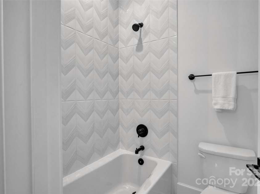 3500 Barclay Downs Drive, Charlotte, NC 28209.  MLS# CAR4177426, YatesRealty ID 594. 