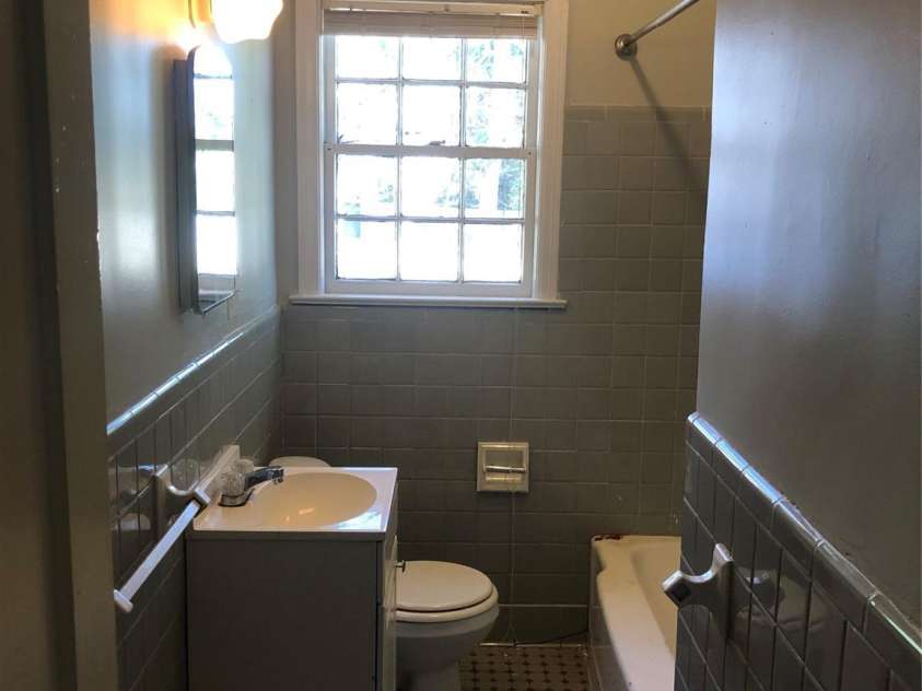 713 Warren Street, Shelby, NC 28150.  MLS# CAR4186401, YatesRealty ID 5940. Unit 1