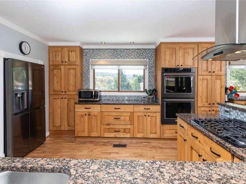 224 Northfield Court, Hendersonville, NC 28739.  MLS# CAR4242073, YatesRealty ID 5941. 