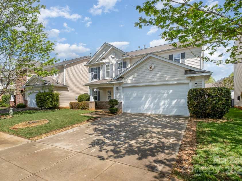 6618 Latherton Lane, Charlotte, NC 28278.  MLS# CAR4246684, YatesRealty ID 5942. 