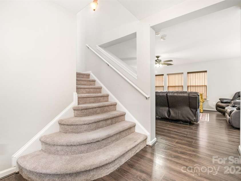 6618 Latherton Lane, Charlotte, NC 28278.  MLS# CAR4246684, YatesRealty ID 5942. 