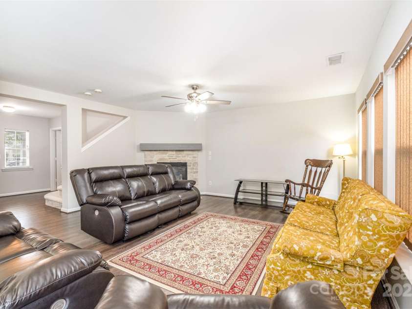 6618 Latherton Lane, Charlotte, NC 28278.  MLS# CAR4246684, YatesRealty ID 5942. 