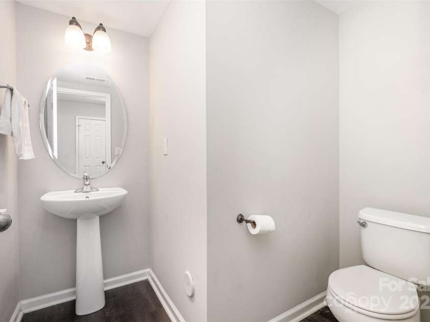 6618 Latherton Lane, Charlotte, NC 28278.  MLS# CAR4246684, YatesRealty ID 5942. 