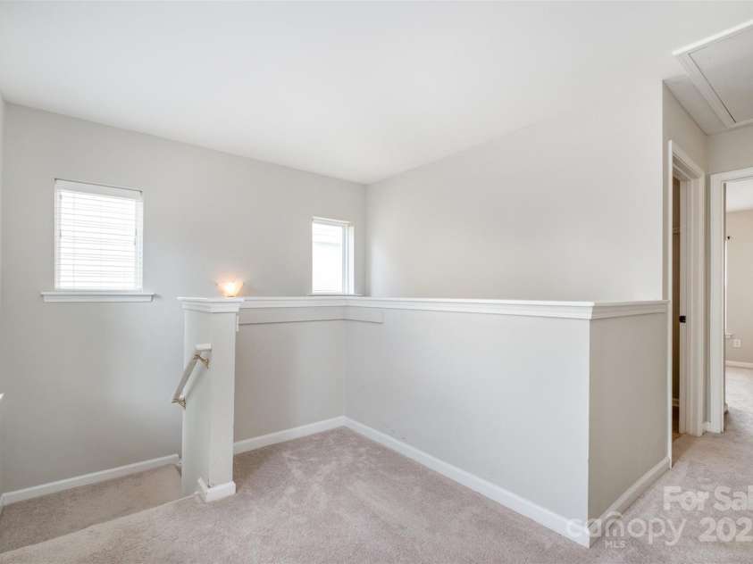 6618 Latherton Lane, Charlotte, NC 28278.  MLS# CAR4246684, YatesRealty ID 5942. 