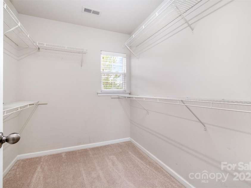 6618 Latherton Lane, Charlotte, NC 28278.  MLS# CAR4246684, YatesRealty ID 5942. 