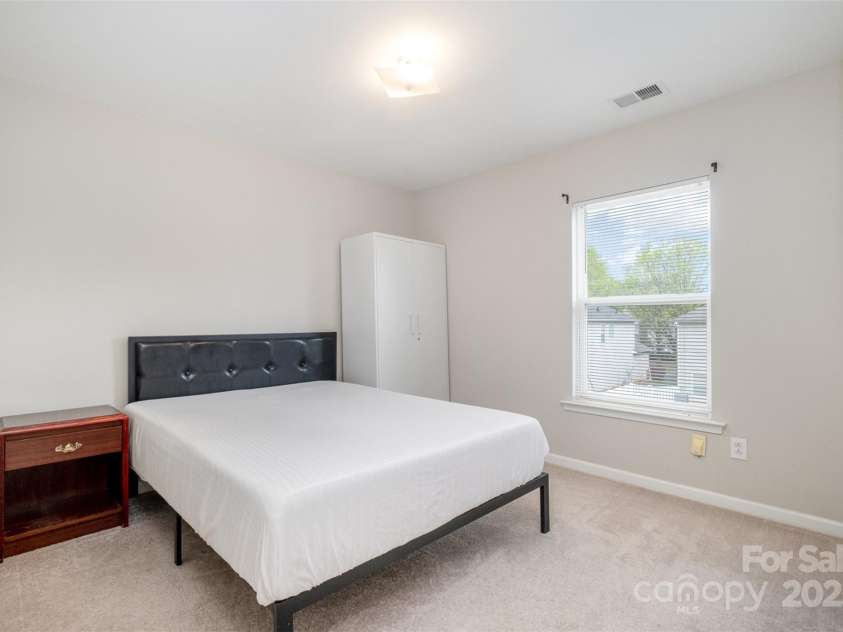 6618 Latherton Lane, Charlotte, NC 28278.  MLS# CAR4246684, YatesRealty ID 5942. 