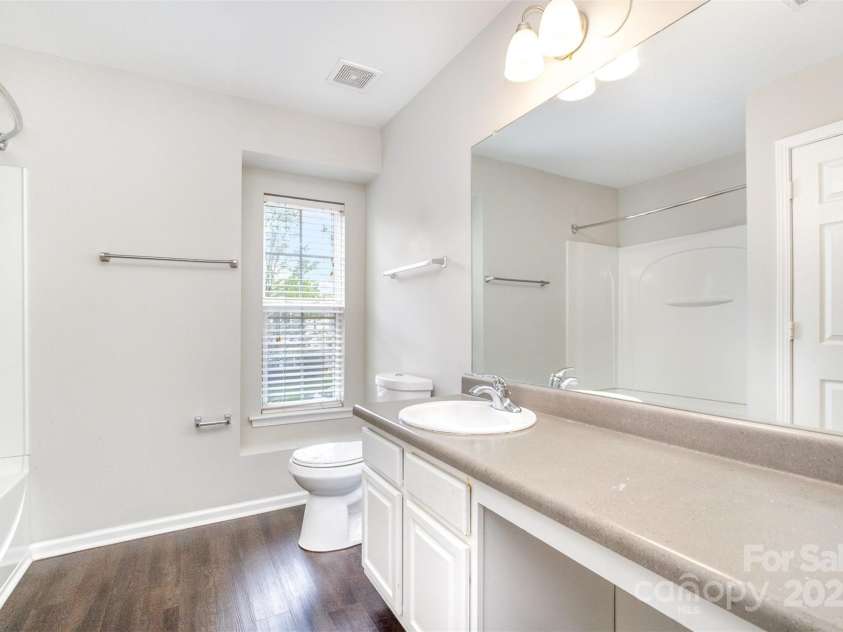 6618 Latherton Lane, Charlotte, NC 28278.  MLS# CAR4246684, YatesRealty ID 5942. 