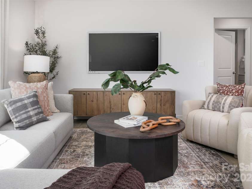 408 JACKSON Way, Lexington, NC 27292.  MLS# CAR4196620, YatesRealty ID 5943. Photos are representative and vary per plan built.