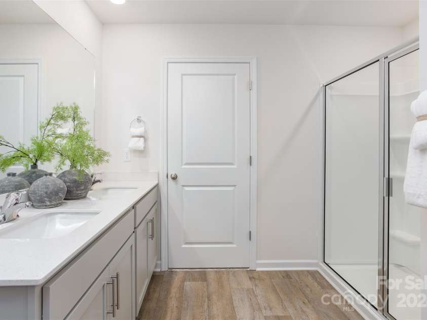 408 JACKSON Way, Lexington, NC 27292.  MLS# CAR4196620, YatesRealty ID 5943. Photos are representative and vary per plan built.