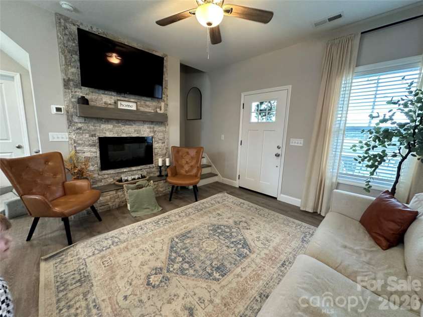 955 Canton Road, Canton, NC 28716.  MLS# CAR4313244, YatesRealty ID 5943. 