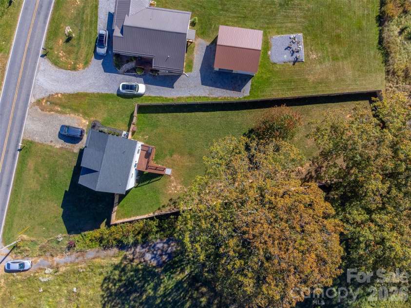 955 Canton Road, Canton, NC 28716.  MLS# CAR4313244, YatesRealty ID 5943. 