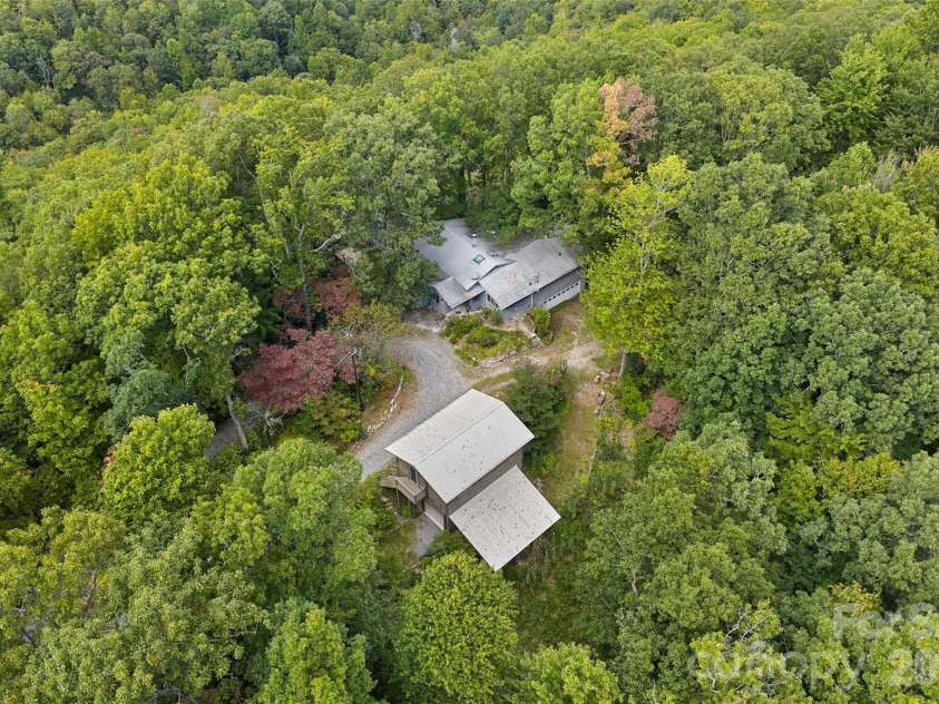 243 Ridgeline Drive, Brevard, NC 28712.  MLS# CAR4313542, YatesRealty ID 5944. Guest Cottage, Garage Apartment