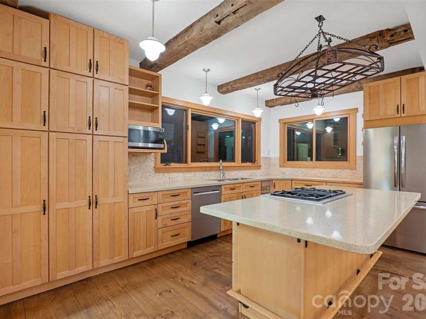 243 Ridgeline Drive, Brevard, NC 28712.  MLS# CAR4313542, YatesRealty ID 5944. Main House Kitchen