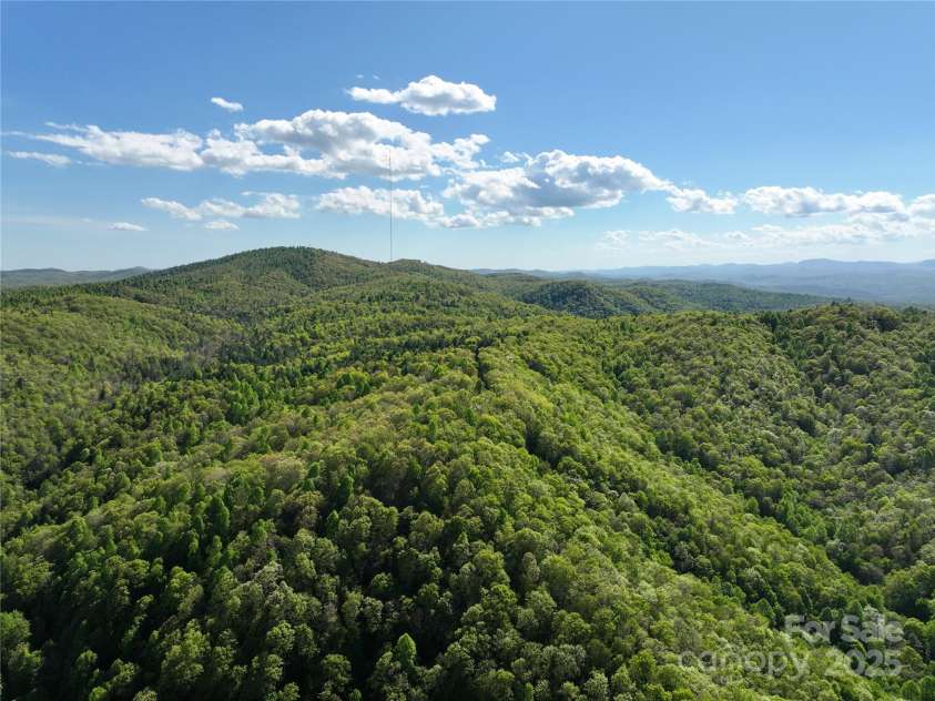 243 Ridgeline Drive, Brevard, NC 28712.  MLS# CAR4313542, YatesRealty ID 5944. Ridgeline Drive