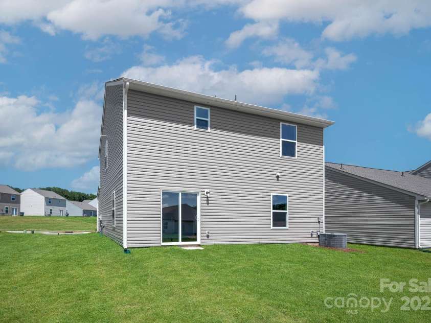 3266 Maple Ridge Drive, Gastonia, NC 28052.  MLS# CAR4211194, YatesRealty ID 5944. 