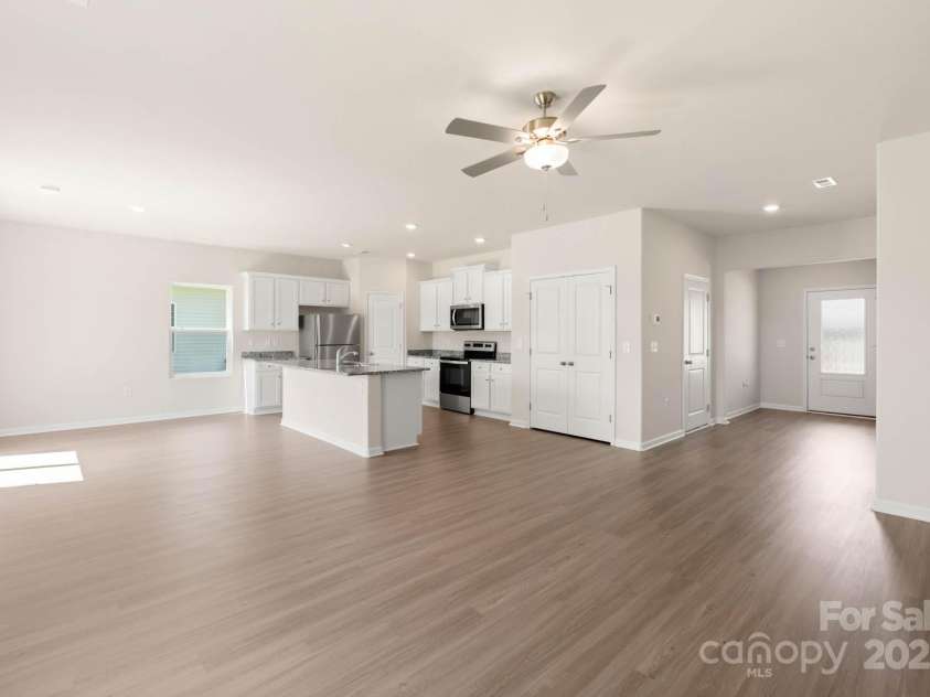 3266 Maple Ridge Drive, Gastonia, NC 28052.  MLS# CAR4211194, YatesRealty ID 5944. 