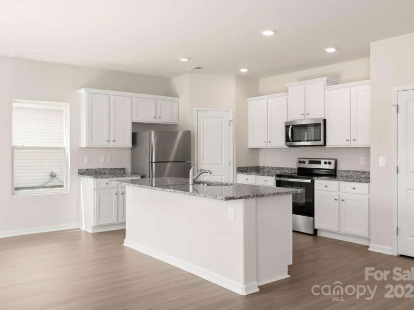 3266 Maple Ridge Drive, Gastonia, NC 28052.  MLS# CAR4211194, YatesRealty ID 5944. 