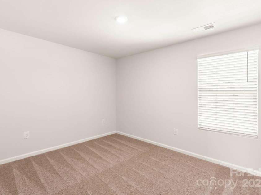 3266 Maple Ridge Drive, Gastonia, NC 28052.  MLS# CAR4211194, YatesRealty ID 5944. 