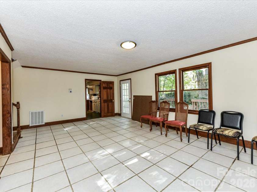 2512 King Arthur Drive, Monroe, NC 28110.  MLS# CAR4438351, YatesRealty ID 59441. 
