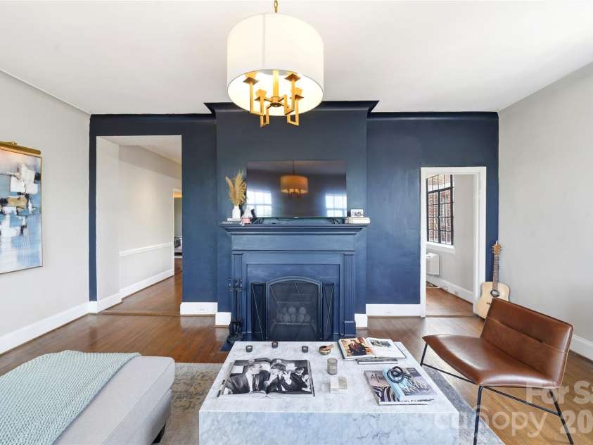 301 10th Street, Charlotte, NC 28202.  MLS# CAR4397001, YatesRealty ID 5945. 