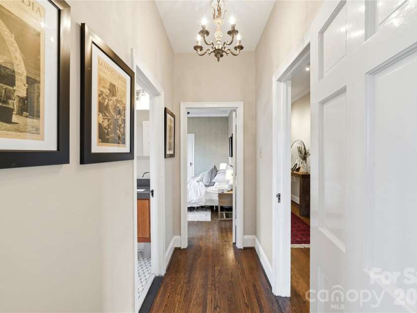 301 10th Street, Charlotte, NC 28202.  MLS# CAR4397001, YatesRealty ID 5945. 
