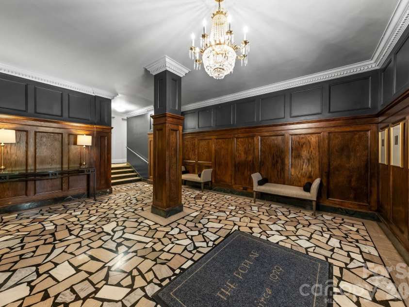 301 10th Street, Charlotte, NC 28202.  MLS# CAR4419418, YatesRealty ID 5945. 