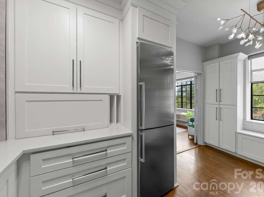 301 10th Street, Charlotte, NC 28202.  MLS# CAR4419418, YatesRealty ID 5945. 
