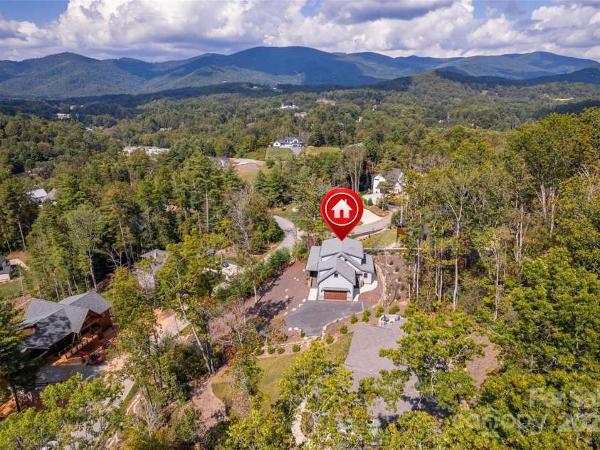 71 Crossings Circle, Fairview, NC 28730.  MLS# CAR4306682, YatesRealty ID 5946. 