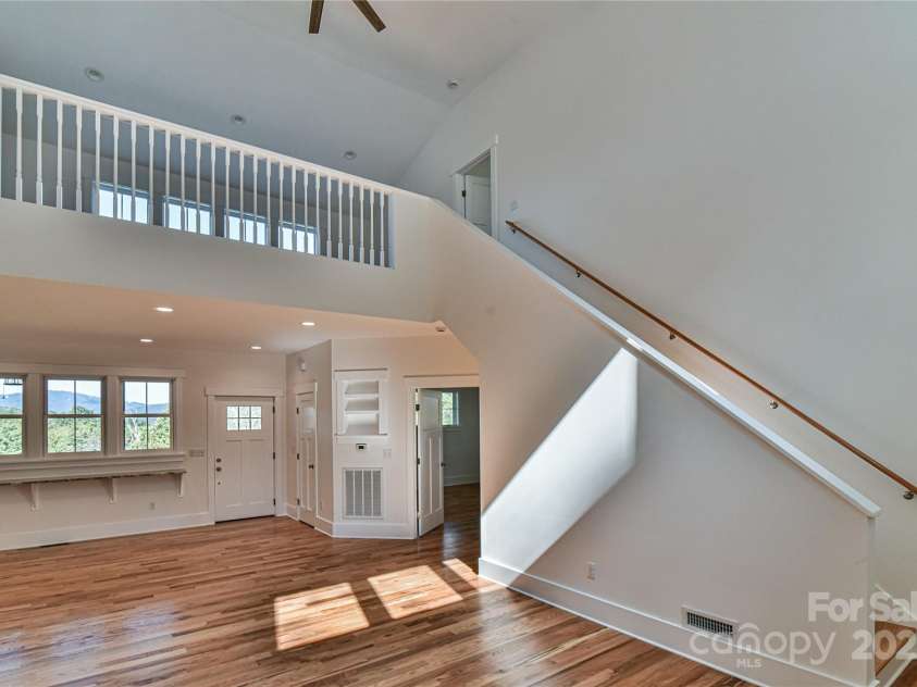 71 Crossings Circle, Fairview, NC 28730.  MLS# CAR4306682, YatesRealty ID 5946. 