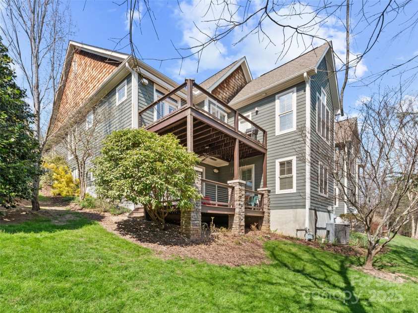 22 Kaufmann Stone Way, Biltmore Lake, NC 28715.  MLS# CAR4233652, YatesRealty ID 5947. 