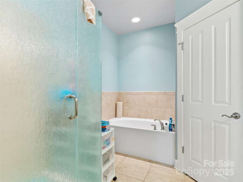 22 Kaufmann Stone Way, Biltmore Lake, NC 28715.  MLS# CAR4233652, YatesRealty ID 5947. 