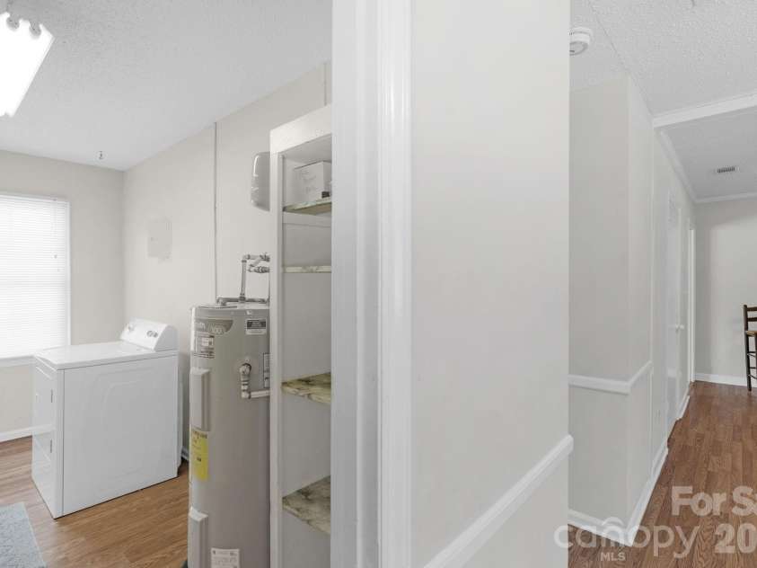 708 John Street, Matthews, NC 28105.  MLS# CAR4353646, YatesRealty ID 5948. 