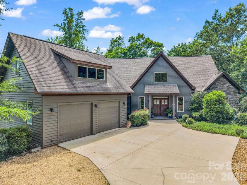 120 Glenn Court, Mill Spring, NC 28756.  MLS# CAR4439411, YatesRealty ID 59488. 