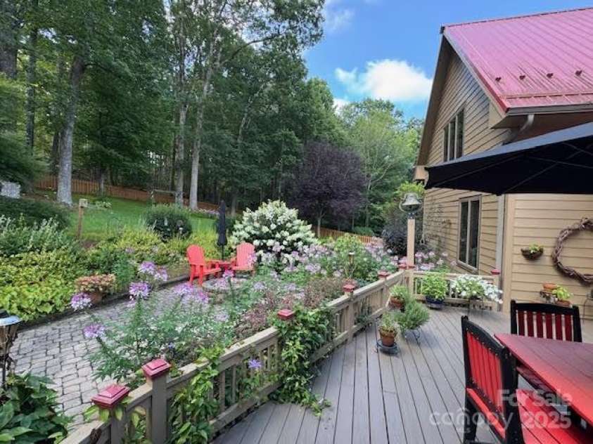 2650 Carson Woods Road, Laurel Springs, NC 28644.  MLS# CAR4318349, YatesRealty ID 595. 