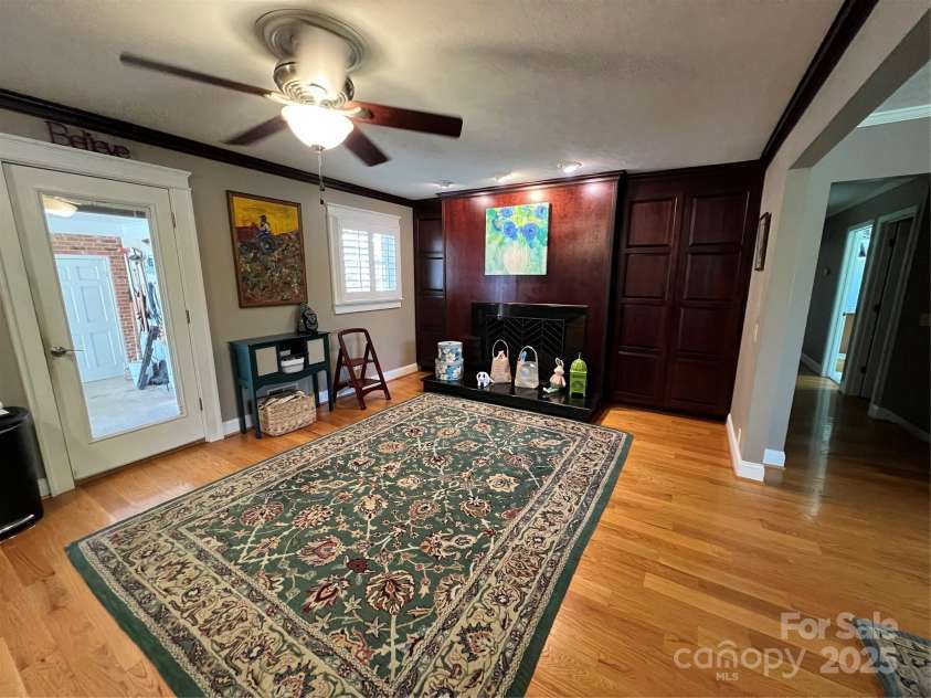 901 Ridge Street, Albemarle, NC 28001.  MLS# CAR4247010, YatesRealty ID 5950. Keeping Room -