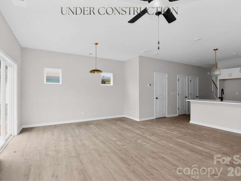 345 Hoskins Road, Charlotte, NC 28216.  MLS# CAR4354408, YatesRealty ID 5952. 