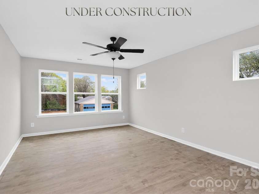 345 Hoskins Road, Charlotte, NC 28216.  MLS# CAR4354408, YatesRealty ID 5952. 