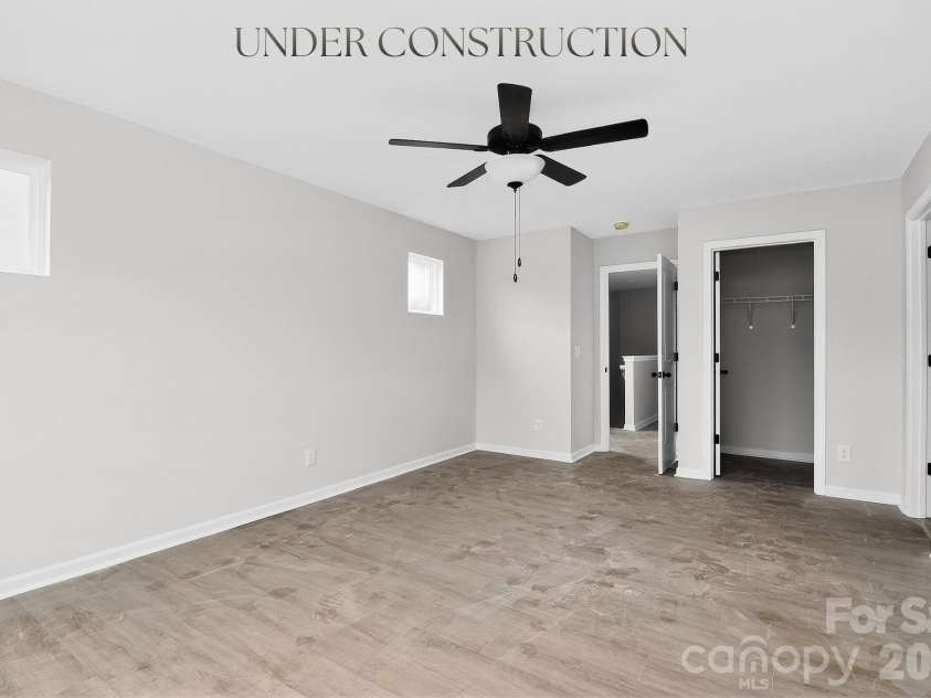 345 Hoskins Road, Charlotte, NC 28216.  MLS# CAR4354408, YatesRealty ID 5952. 