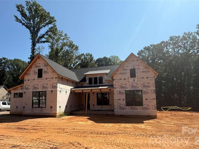 219 Barra Drive, Waxhaw, NC 28173.  MLS# CAR4358638, YatesRealty ID 5953. 