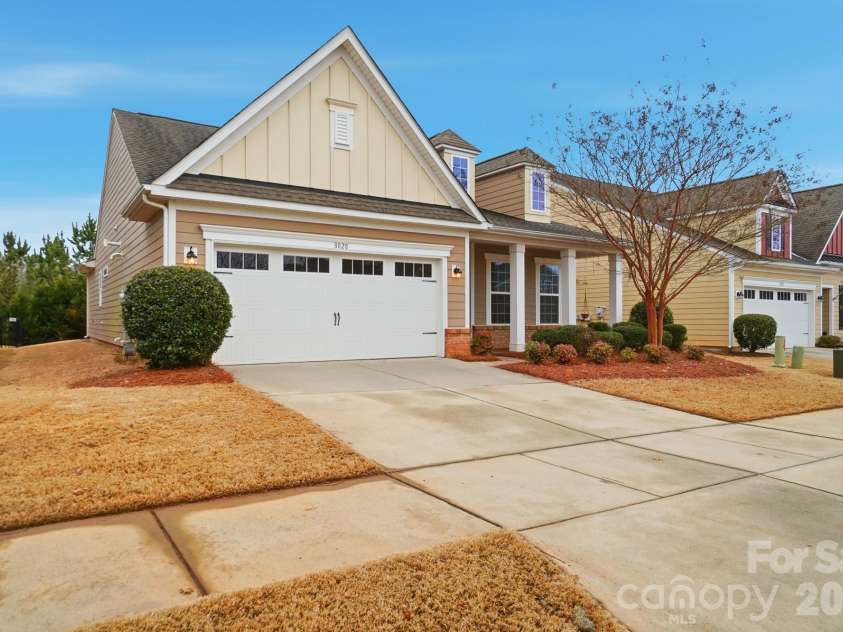 8028 Asher Chase Trail, Lancaster, SC 29720.  MLS# CAR4343471, YatesRealty ID 5954. 