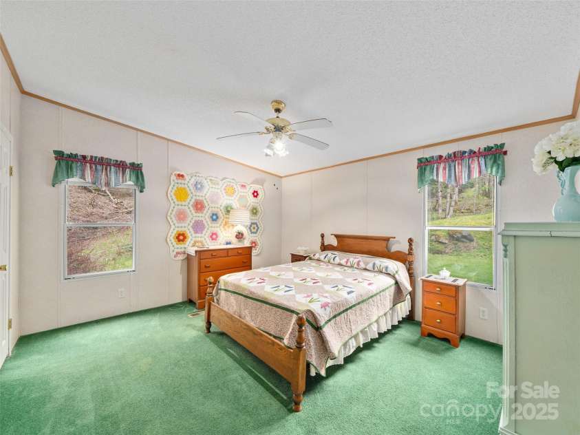 469 Hensley Branch, Burnsville, NC 28714.  MLS# CAR4244936, YatesRealty ID 5955. 