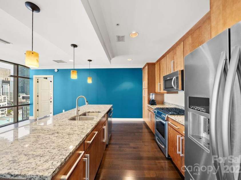 222 Caldwell Street, Charlotte, NC 28202.  MLS# CAR4299365, YatesRealty ID 5956. 