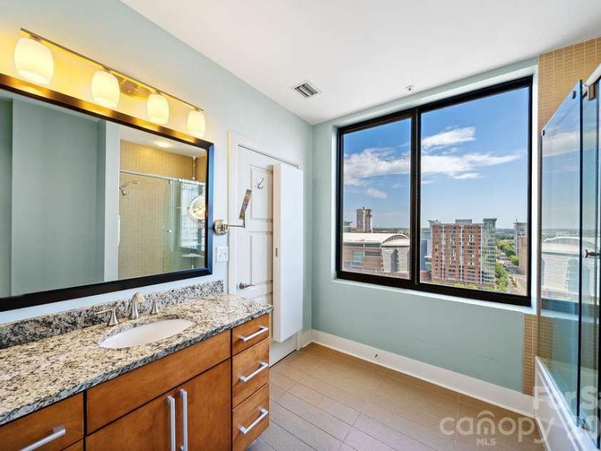 222 Caldwell Street, Charlotte, NC 28202.  MLS# CAR4299365, YatesRealty ID 5956. 