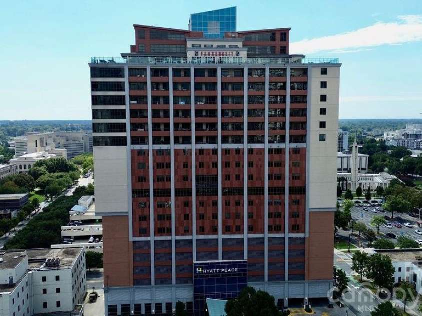 222 Caldwell Street, Charlotte, NC 28202.  MLS# CAR4299365, YatesRealty ID 5956. 