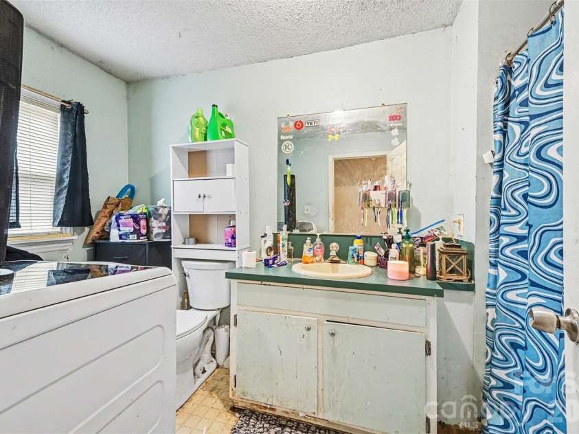 1477 Flat Creek Road, Lancaster, SC 29720.  MLS# CAR4334461, YatesRealty ID 5957. 