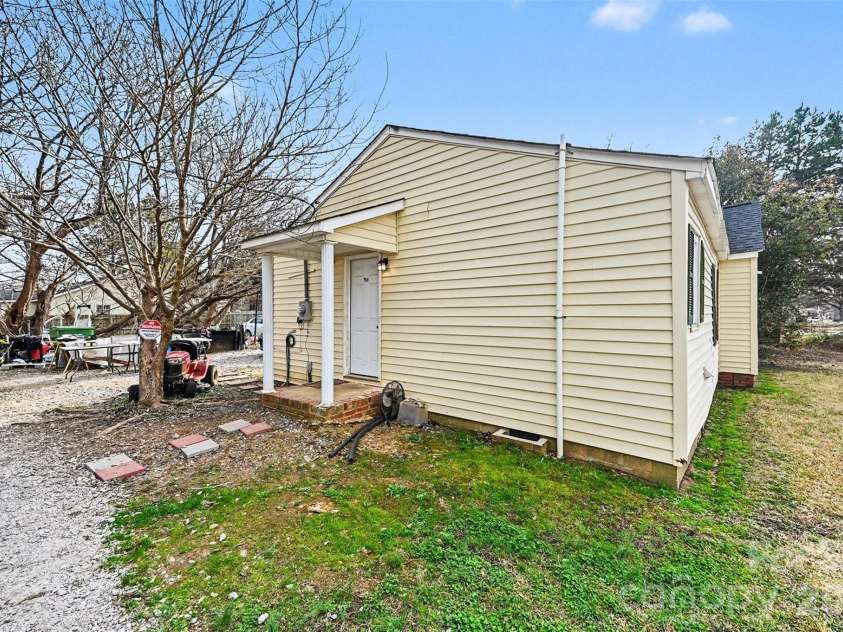 1477 Flat Creek Road, Lancaster, SC 29720.  MLS# CAR4334461, YatesRealty ID 5957. 