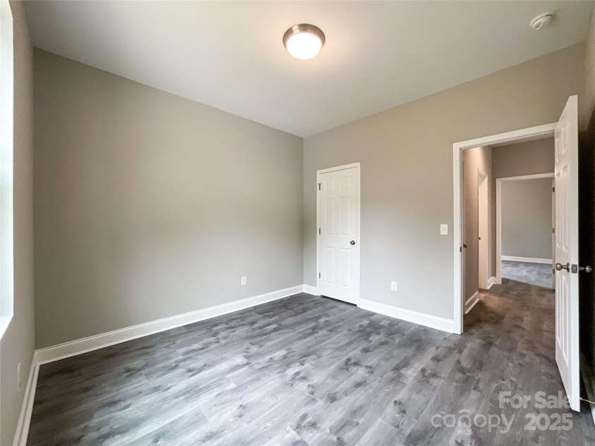 712 Washington Street, Shelby, NC 28150.  MLS# CAR4247594, YatesRealty ID 5957. 