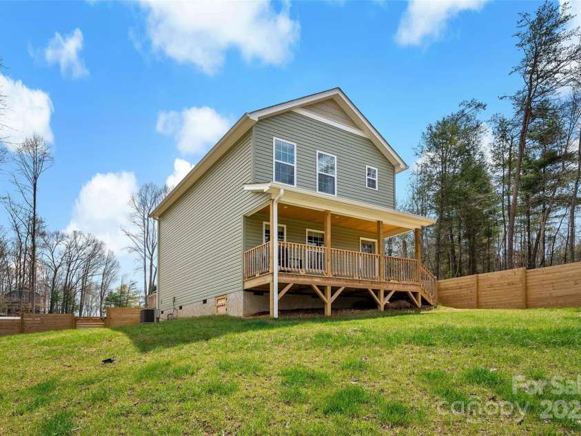 28 Whittier Drive, Alexander, NC 28701.  MLS# CAR4243488, YatesRealty ID 5958. 