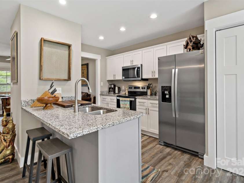 28 Whittier Drive, Alexander, NC 28701.  MLS# CAR4243488, YatesRealty ID 5958. 