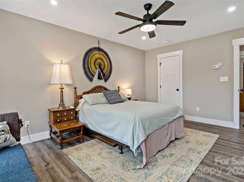 28 Whittier Drive, Alexander, NC 28701.  MLS# CAR4243488, YatesRealty ID 5958. 